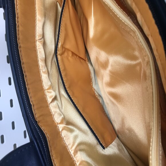 Redfox Purse - Picture 13 of 16